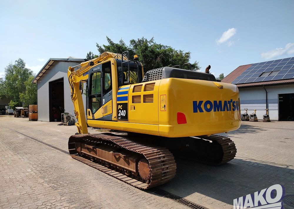 Komatsu PC240LC-10 - Crawler excavator: picture 4 Komatsu PC240LC-10 - Crawler excavator: picture 4