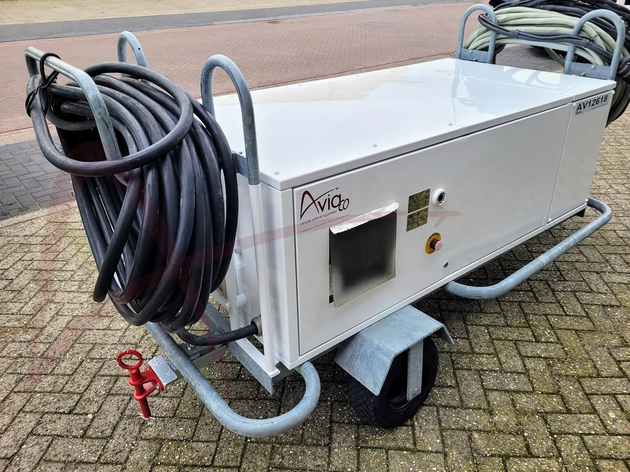 AXA POWER 3GSTS 200/345L - Ground power unit: picture 2 AXA POWER 3GSTS 200/345L - Ground power unit: picture 2
