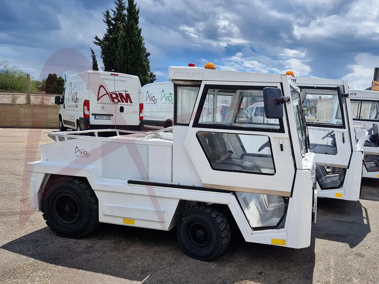 CHARLATTE T135 AC - Baggage tractor: picture 2 CHARLATTE T135 AC - Baggage tractor: picture 2