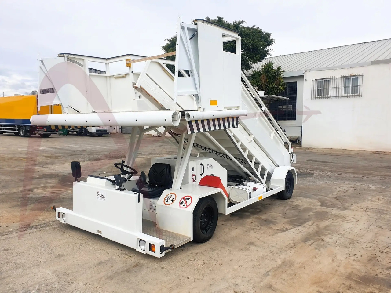 EINSA EDA - Passenger stairs: picture 2 EINSA EDA - Passenger stairs: picture 2