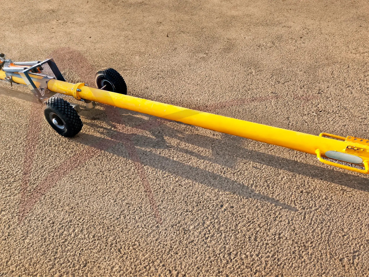 HYDRO TOWE 170-C4 - Ground support equipment: picture 2 HYDRO TOWE 170-C4 - Ground support equipment: picture 2