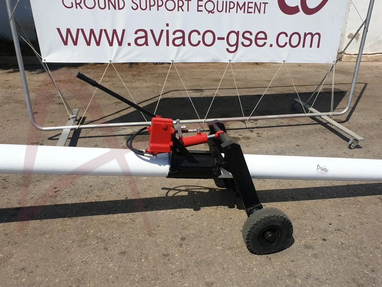 JMS J-TOW 320 - Ground support equipment: picture 3 JMS J-TOW 320 - Ground support equipment: picture 3