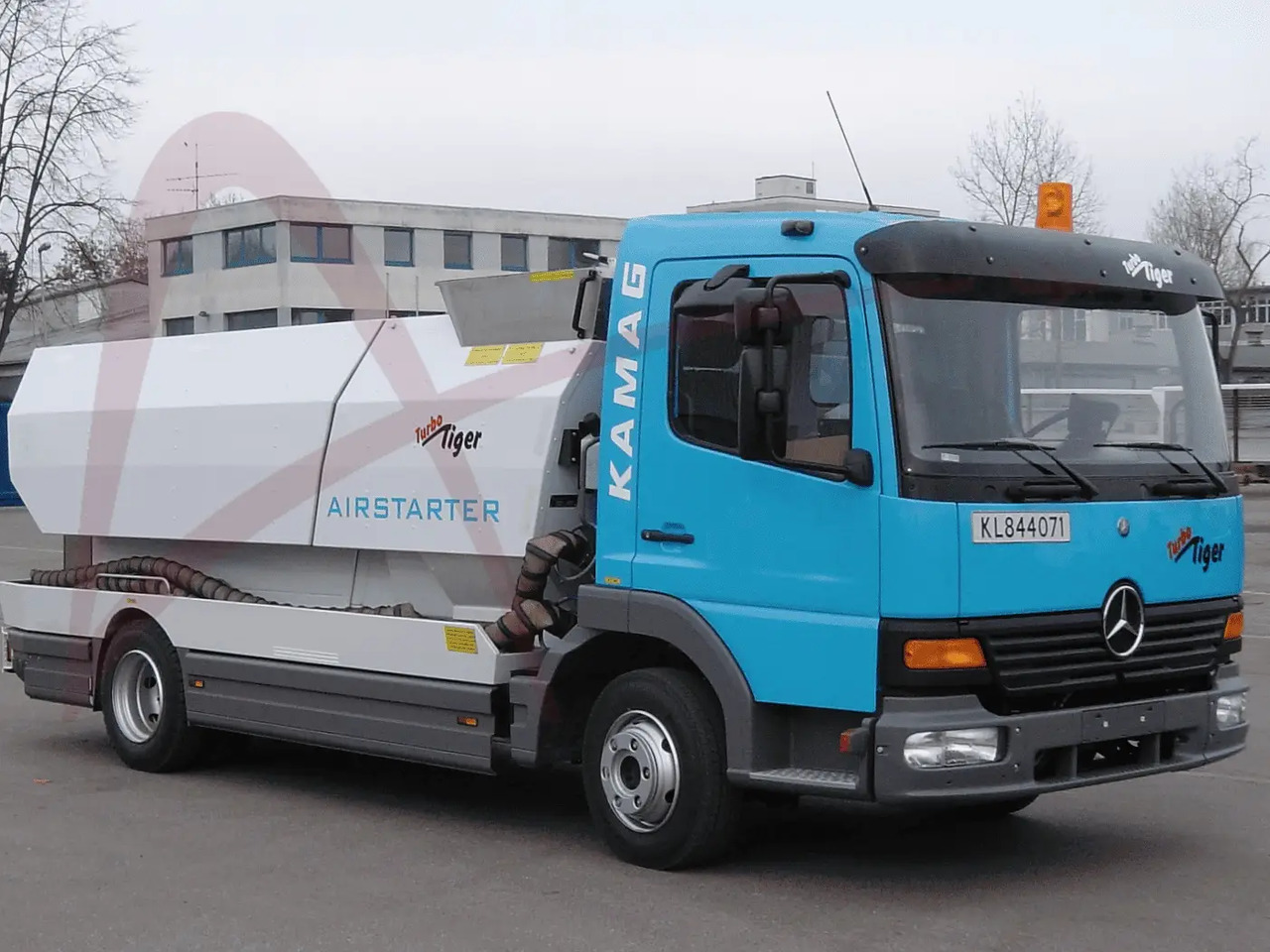 KAMAG TU-SP 850/400 - Ground support equipment: picture 2 KAMAG TU-SP 850/400 - Ground support equipment: picture 2