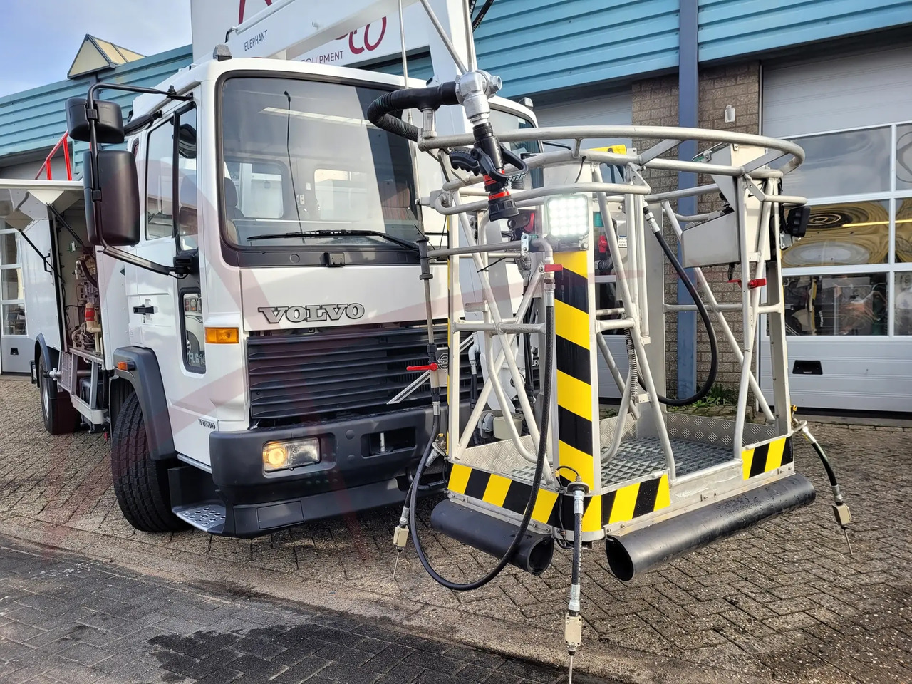 VESTERGAARD ELEPHANT MY - Aircraft deicer: picture 5 VESTERGAARD ELEPHANT MY - Aircraft deicer: picture 5