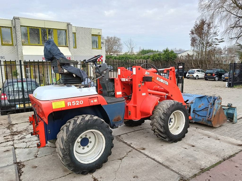 Kubota R 520 shovel wiellader loader lader met bak/vorken - Wheel loader: picture 1 Kubota R 520 shovel wiellader loader lader met bak/vorken - Wheel loader: picture 1