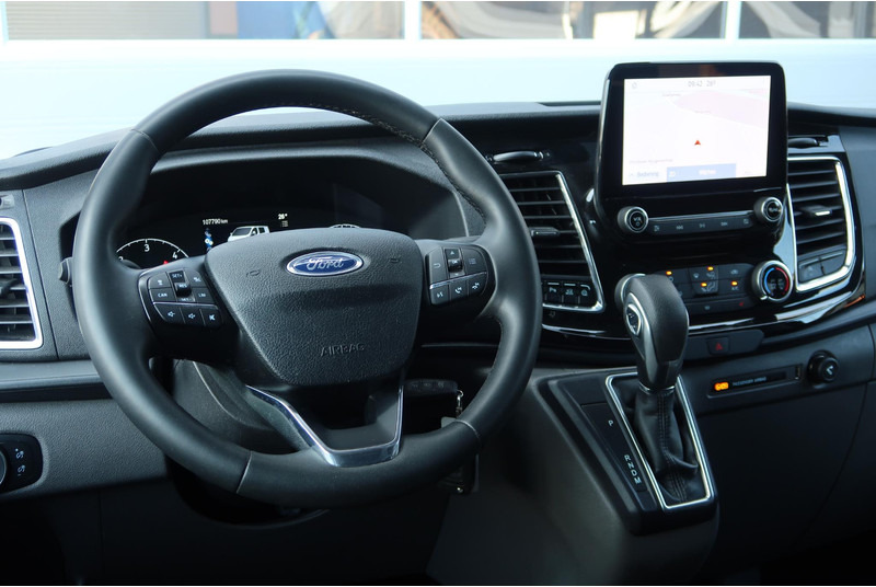 Leasing of Ford Transit Custom 300 2.0 TDCI L2H1 Limited DC AUT/ LED/ CAMERA/ 2X DEUR/ LEDER/ ACC/ CARPLAY/ CLIMA/ TREKHAAK Ford Transit Custom 300 2.0 TDCI L2H1 Limited DC AUT/ LED/ CAMERA/ 2X DEUR/ LEDER/ ACC/ CARPLAY/ CLIMA/ TREKHAAK: picture 17