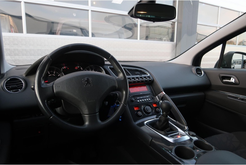 Peugeot 3008 1.6 VTi Première CRUISE/ PANO/ CLIMA/ HEAD-UP/ ETC. - Car: picture 2 Peugeot 3008 1.6 VTi Première CRUISE/ PANO/ CLIMA/ HEAD-UP/ ETC. - Car: picture 2