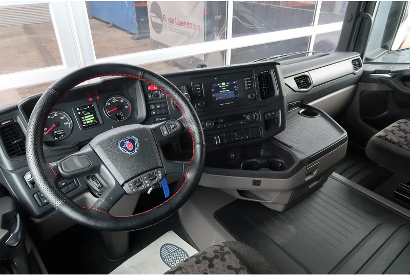 Scania R410 NGS RETARDER/ ACC/ 2X TANK/ DIFF LOCK - Tractor unit: picture 2 Scania R410 NGS RETARDER/ ACC/ 2X TANK/ DIFF LOCK - Tractor unit: picture 2