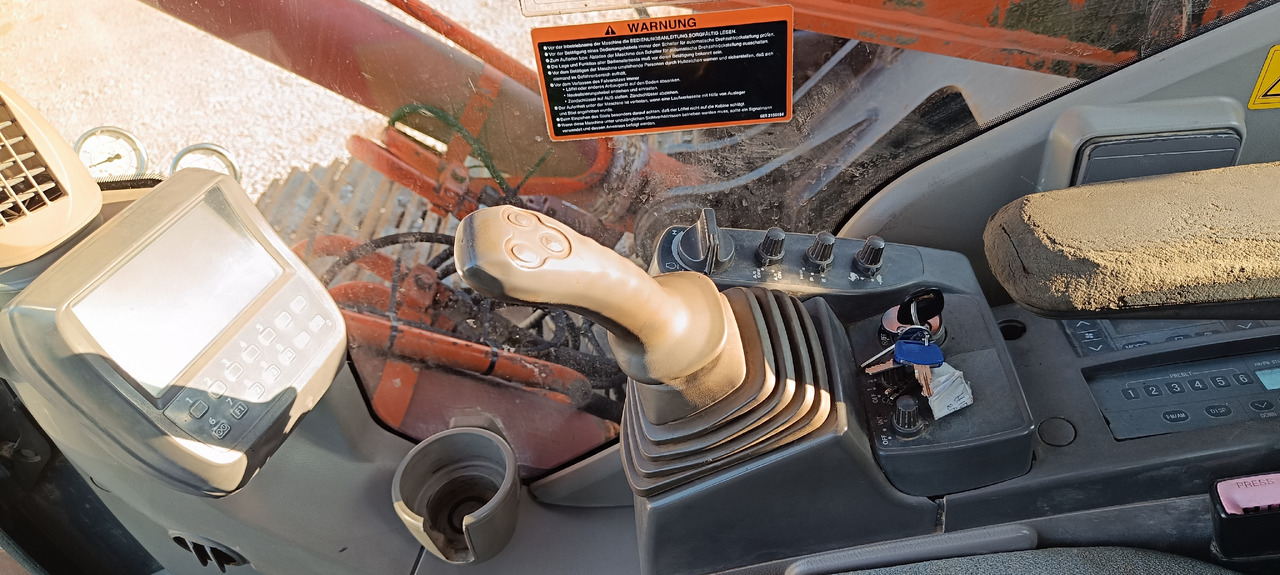 Crawler excavator HITACHI ZX350: picture 9 Crawler excavator HITACHI ZX350: picture 9