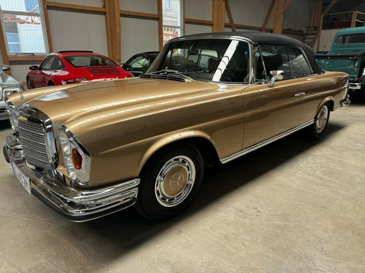 Mercedes-Benz 280 SE Cabrio W111 BRABUS-Classic Restauration - Convertible: picture 4 Mercedes-Benz 280 SE Cabrio W111 BRABUS-Classic Restauration - Convertible: picture 4