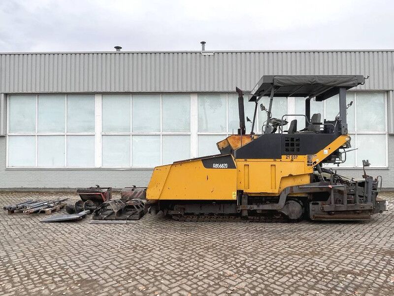 Volvo ABG 6820 - Asphalt paver: picture 3 Volvo ABG 6820 - Asphalt paver: picture 3
