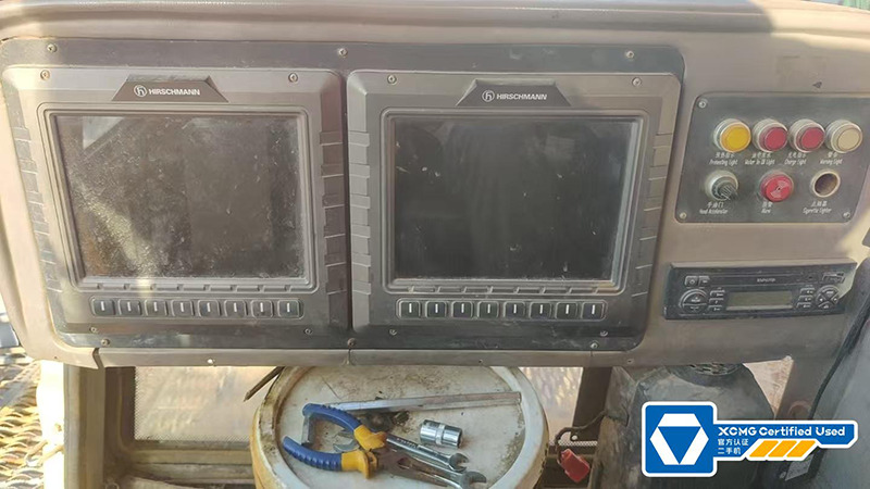 XCMG 500 tons 2016 XGC500 used lift machine crane with crawler for sale - Crawler crane: picture 3 XCMG 500 tons 2016 XGC500 used lift machine crane with crawler for sale - Crawler crane: picture 3