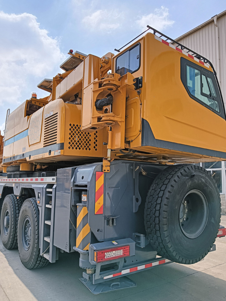 XCMG Manufacturer Second Hand Hydraulic Crane XCA600 600 Ton All Terrain Cranes Price - All terrain crane: picture 3 XCMG Manufacturer Second Hand Hydraulic Crane XCA600 600 Ton All Terrain Cranes Price - All terrain crane: picture 3