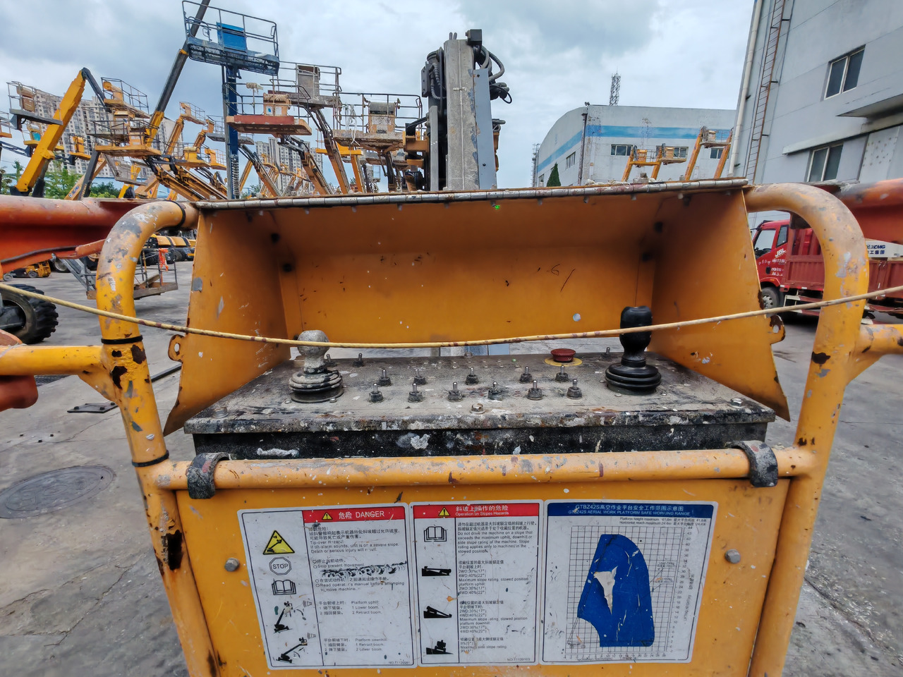 Leasing of  XCMG Official Articulated Boom Lift GTBZ42S 42m Used Cherry Picker Sale XCMG Official Articulated Boom Lift GTBZ42S 42m Used Cherry Picker Sale: picture 8
