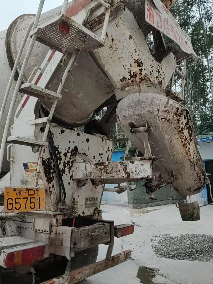 XCMG Official G4804B Used Cement Concrete Mixer 12m³ Concrete Mixer Truck HOWO - Concrete mixer truck: picture 4 XCMG Official G4804B Used Cement Concrete Mixer 12m³ Concrete Mixer Truck HOWO - Concrete mixer truck: picture 4