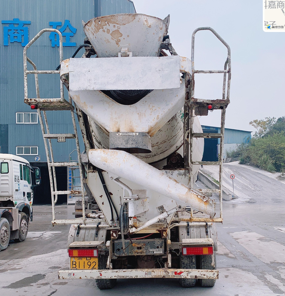 XCMG Official G4806E HOWO Cement Concrete Mixer Used 12 Cubic Meters Concrete Mixer Cement Truck - Concrete mixer truck: picture 4 XCMG Official G4806E HOWO Cement Concrete Mixer Used 12 Cubic Meters Concrete Mixer Cement Truck - Concrete mixer truck: picture 4
