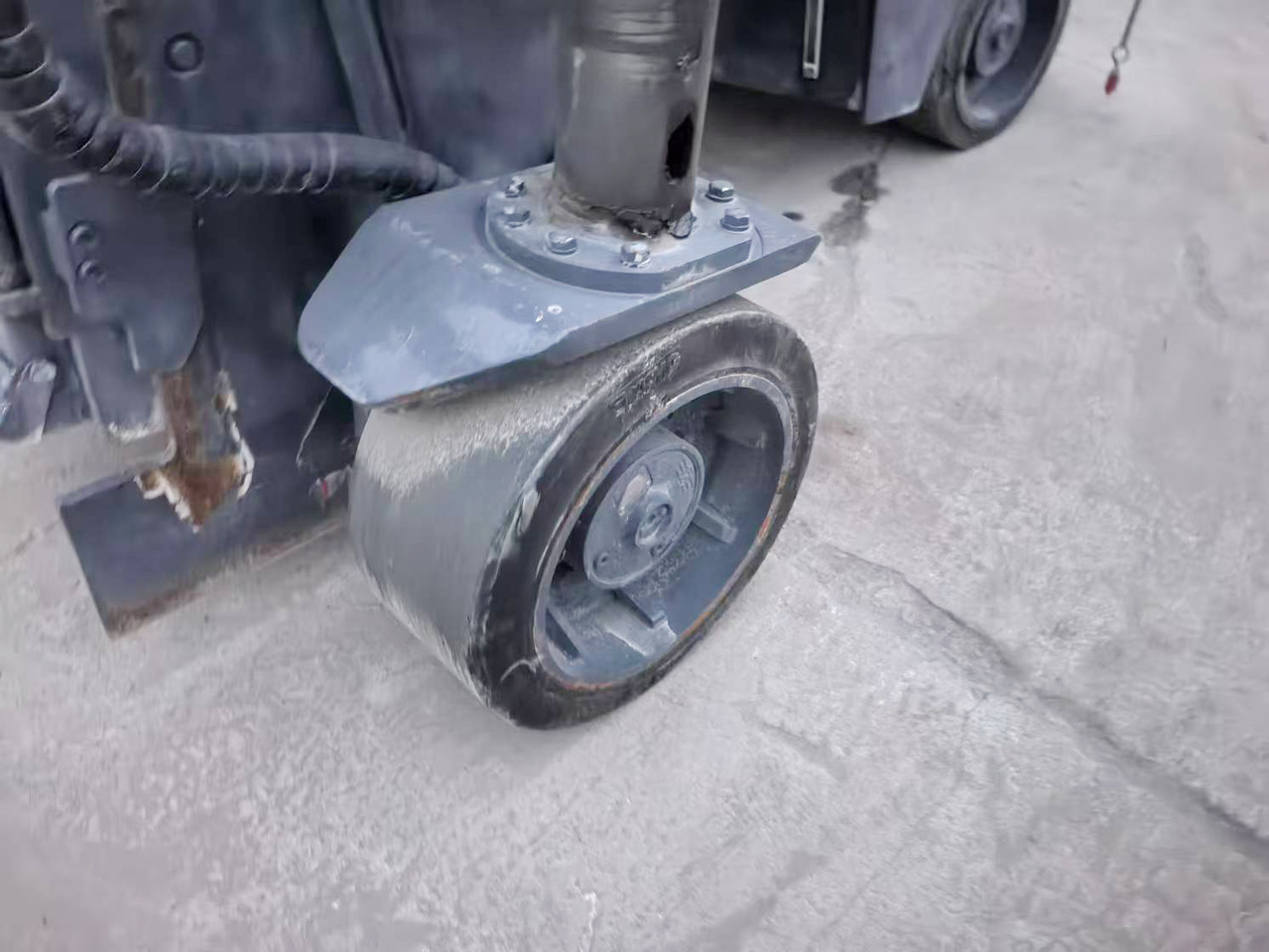 XCMG Official Second Hand Road Building Machine XM505 Small Asphalt Milling Machine For Sale - Cold planer: picture 4 XCMG Official Second Hand Road Building Machine XM505 Small Asphalt Milling Machine For Sale - Cold planer: picture 4