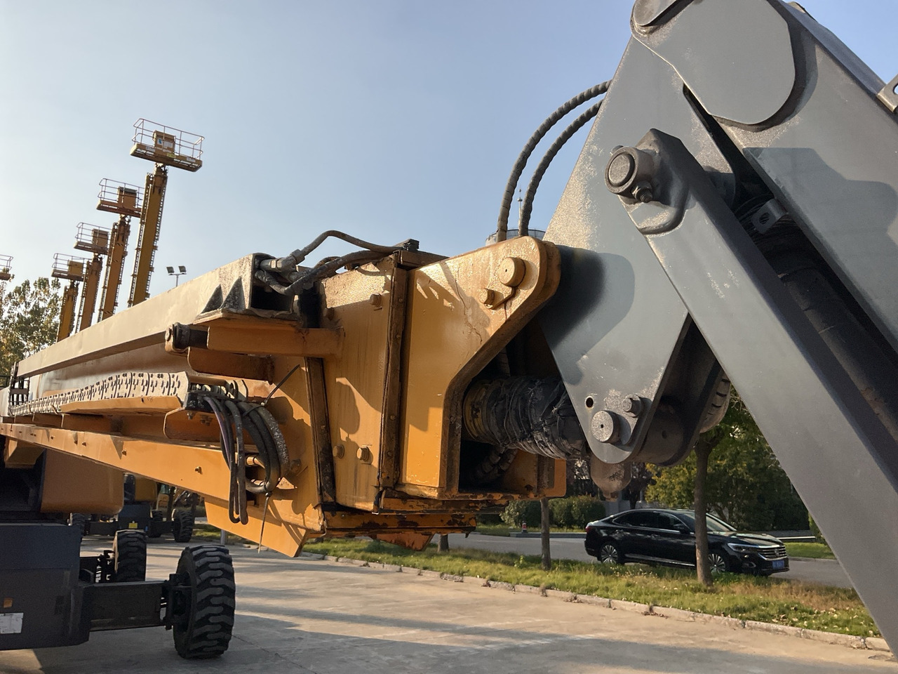 Telescopic boom XCMG Official Used Aerial Boom Lift GTBZ30S 30 Meters Mobile Cherry Picker Price: picture 9