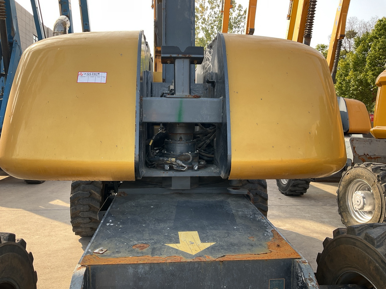 Telescopic boom XCMG Official Used Cherry Picker Boom Lift 26m GTBZ26S Aerial Work Platform Price List: picture 9