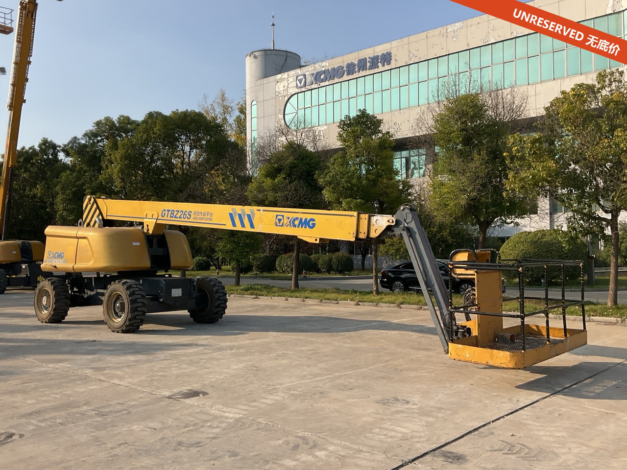 XCMG Official Used Cherry Picker Boom Lift 26m GTBZ26S Aerial Work Platform Price List - Telescopic boom: picture 2 XCMG Official Used Cherry Picker Boom Lift 26m GTBZ26S Aerial Work Platform Price List - Telescopic boom: picture 2