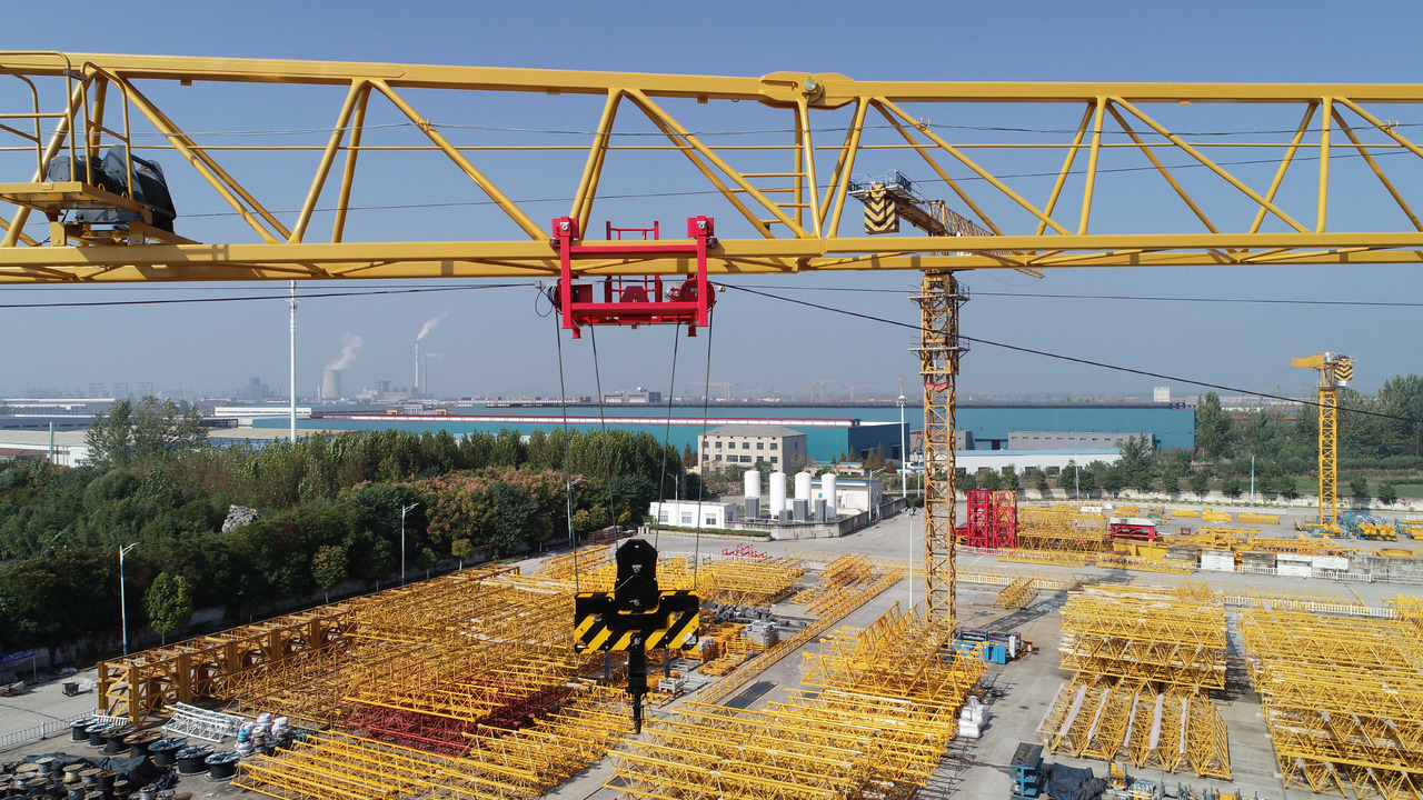 XCMG Official XGT6515B-10S 10Ton 60-meter Construction Buliding Flat Top Tower Crane In Stock - Tower crane: picture 3 XCMG Official XGT6515B-10S 10Ton 60-meter Construction Buliding Flat Top Tower Crane In Stock - Tower crane: picture 3