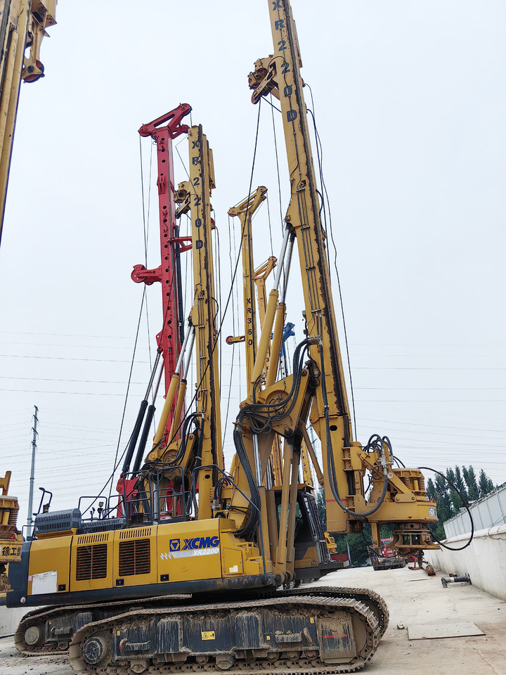 XCMG Offiical Used Rotary Drilling Rigs Drilling Machine XR220D Pile Drilling Rig For Sale - Drilling rig: picture 3 XCMG Offiical Used Rotary Drilling Rigs Drilling Machine XR220D Pile Drilling Rig For Sale - Drilling rig: picture 3