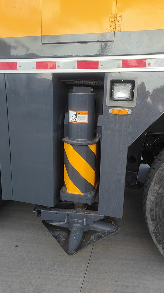XCMG Truck crane Second Hand mobile hydraulic crane QAY160 Used - Mobile crane: picture 2 XCMG Truck crane Second Hand mobile hydraulic crane QAY160 Used - Mobile crane: picture 2