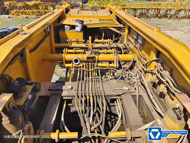 XCMG XGC650 used mobile hydraulic hoist lift machine 650ton crawler crane - Crawler crane: picture 3 XCMG XGC650 used mobile hydraulic hoist lift machine 650ton crawler crane - Crawler crane: picture 3