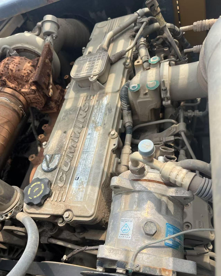 XCMG XR220D mobile crawler rotary drilling rig 25m - Drilling rig: picture 4 XCMG XR220D mobile crawler rotary drilling rig 25m - Drilling rig: picture 4