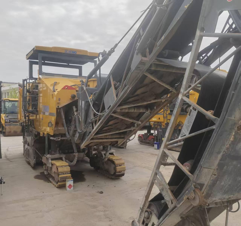 XCMG certified used cold milling planer machine XM200KⅡfor sale - Cold planer: picture 5 XCMG certified used cold milling planer machine XM200KⅡfor sale - Cold planer: picture 5