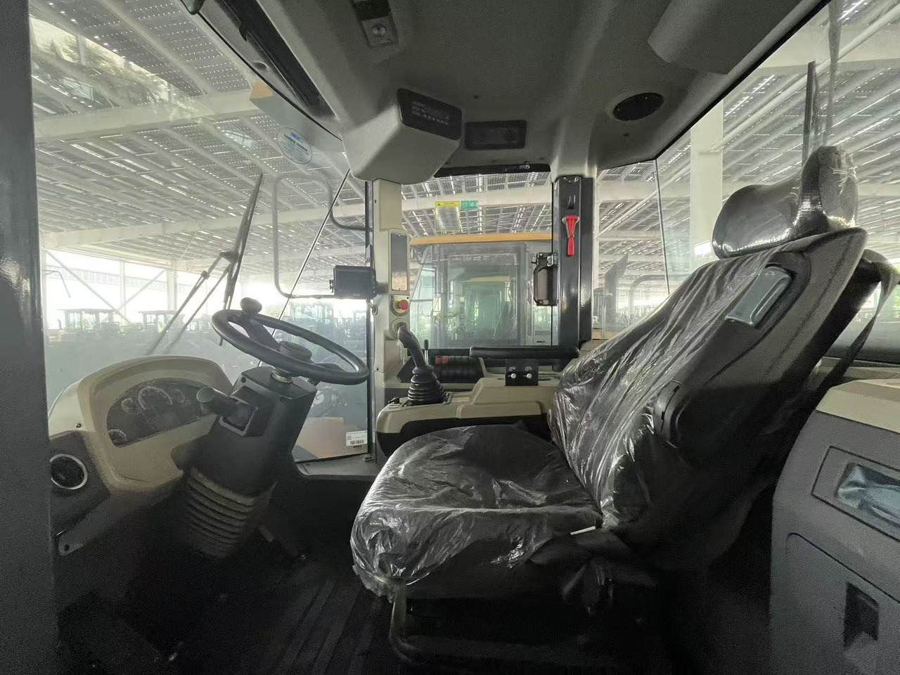 XCMG official XC948 4.5ton wheel loader hydraulic with diesel engine in stock - Wheel loader: picture 2 XCMG official XC948 4.5ton wheel loader hydraulic with diesel engine in stock - Wheel loader: picture 2