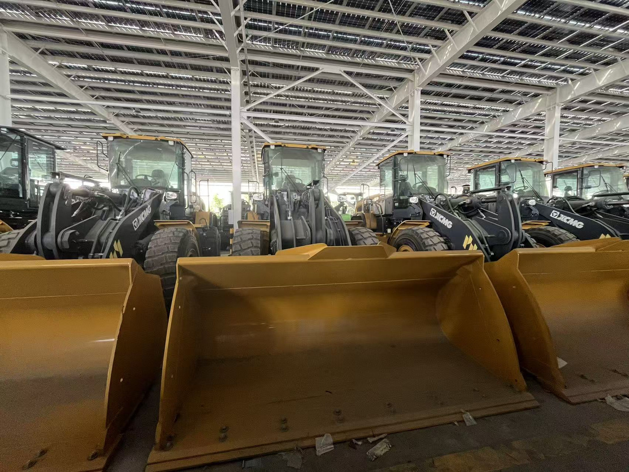 XCMG official XC948 4.5ton wheel loader hydraulic with diesel engine in stock - Wheel loader: picture 4 XCMG official XC948 4.5ton wheel loader hydraulic with diesel engine in stock - Wheel loader: picture 4