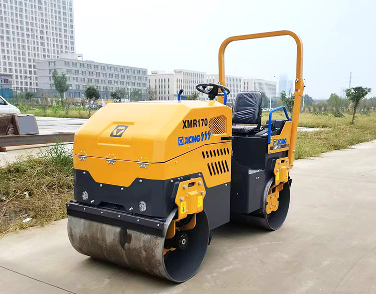 XCMG official brand new 1.7 ton small road roller XMR170 - Mini roller: picture 4 XCMG official brand new 1.7 ton small road roller XMR170 - Mini roller: picture 4