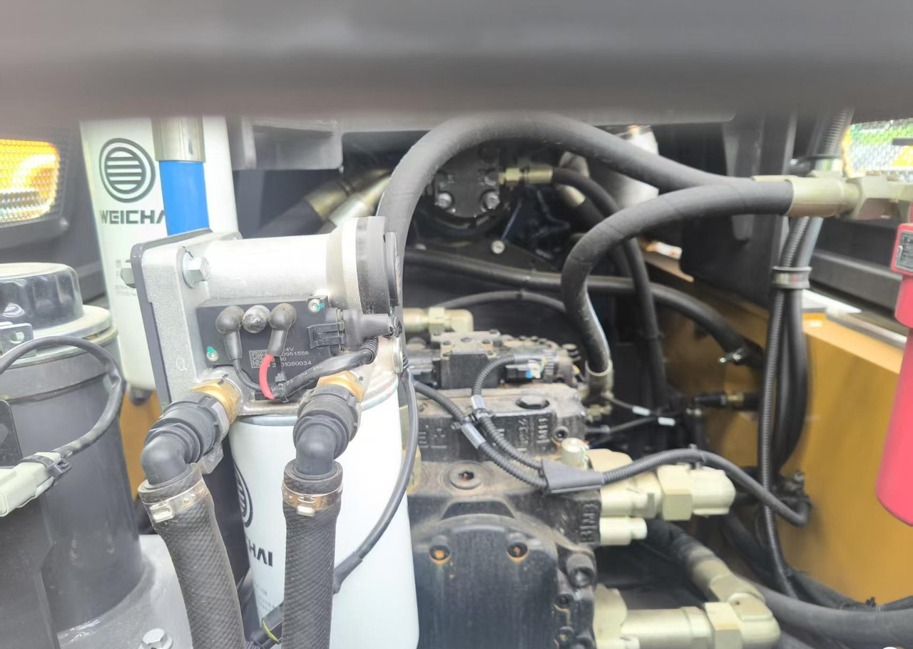 XCMG used XS365IV 36 Ton Vibratory Roller Compacator single drum price - Road roller: picture 3 XCMG used XS365IV 36 Ton Vibratory Roller Compacator single drum price - Road roller: picture 3