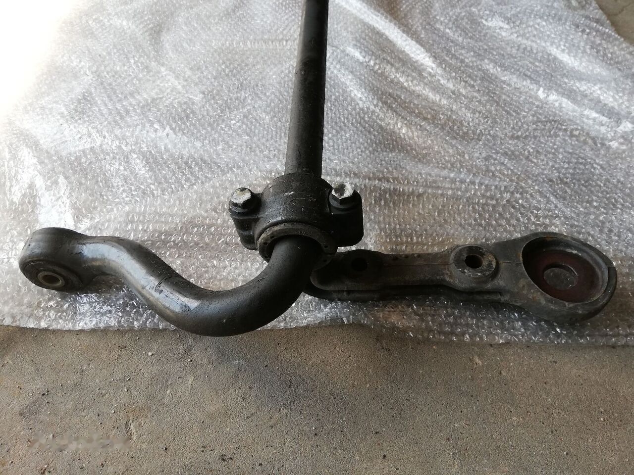 Complete Stabilizer DAF XF 106 front 1849366 DAF XF 106 truck - Frame/ Chassis for Truck: picture 3 Complete Stabilizer DAF XF 106 front 1849366 DAF XF 106 truck - Frame/ Chassis for Truck: picture 3