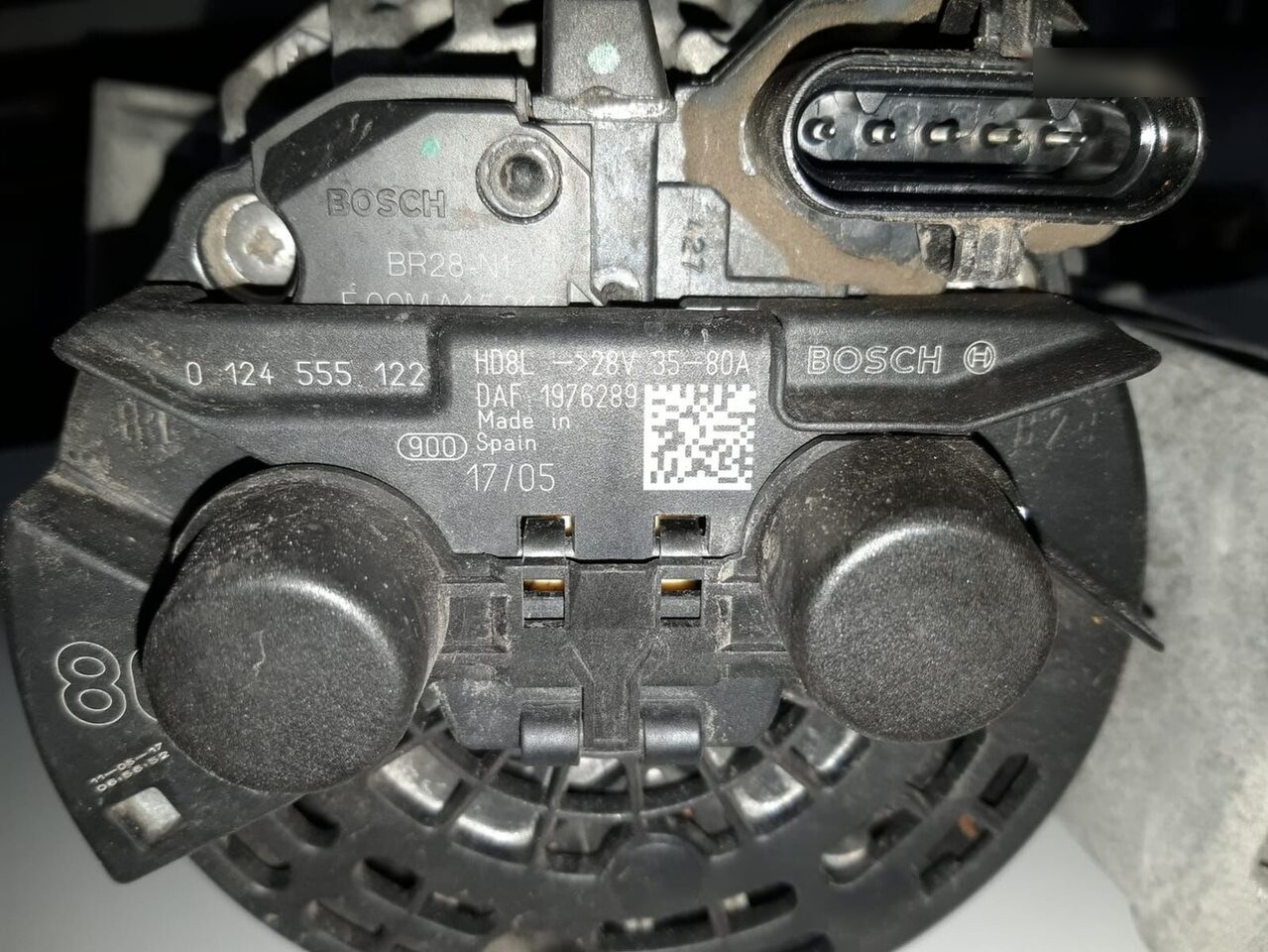 DAF XF 106 1976289 DAF XF 106 - Alternator for Truck: picture 4 DAF XF 106 1976289 DAF XF 106 - Alternator for Truck: picture 4
