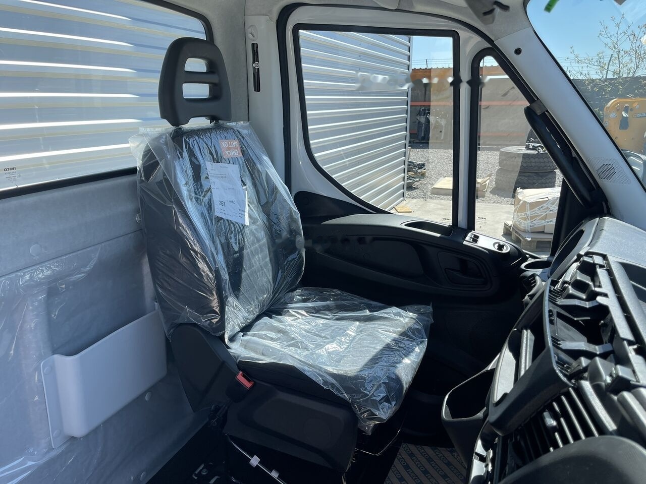 New Cab IVECO DAILY VII 72-210  for IVECO DAILY 75-210: picture 8