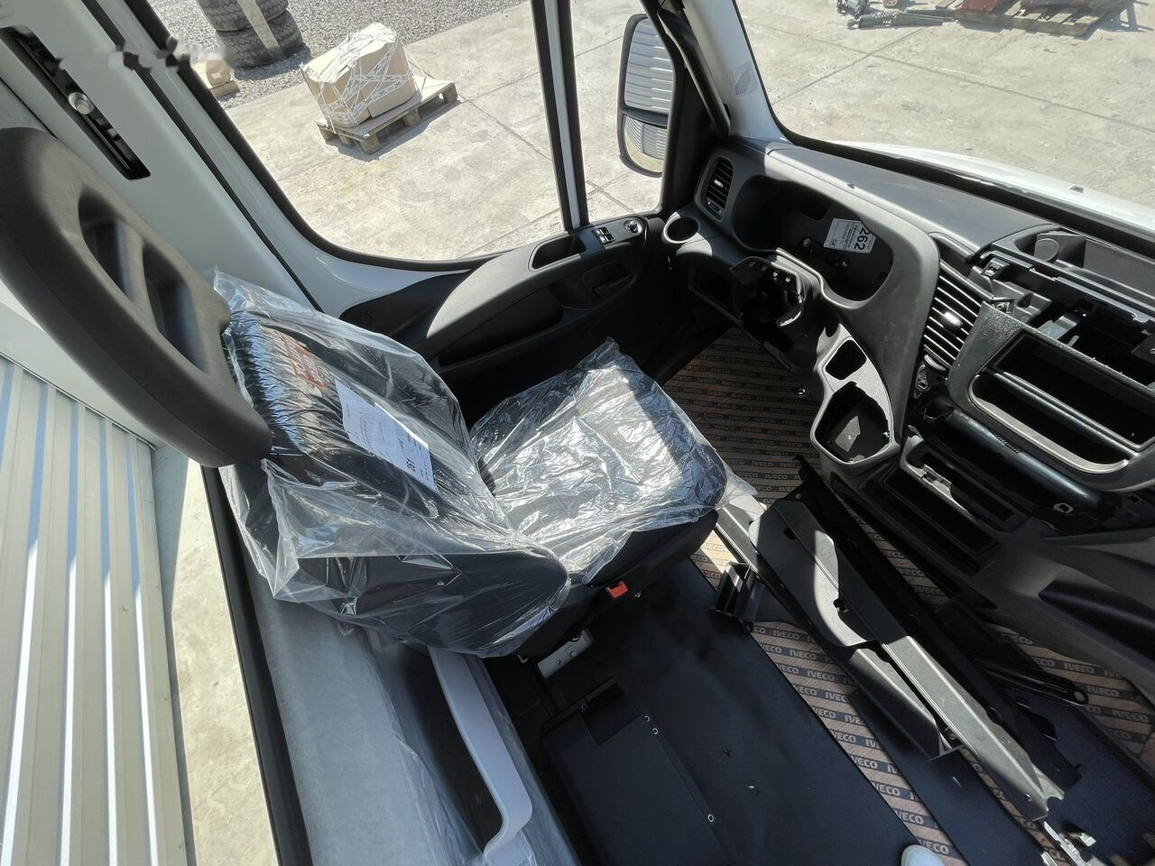 New Cab IVECO DAILY VII 72-210  for IVECO DAILY 75-210: picture 6