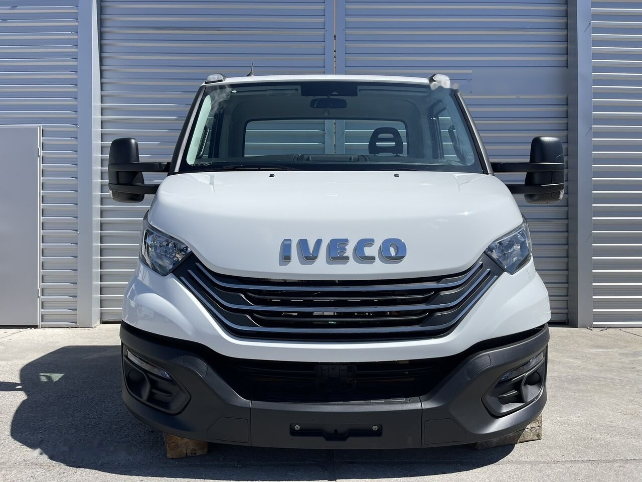IVECO DAILY VII 72-210 for IVECO DAILY 75-210 - Cab: picture 2 IVECO DAILY VII 72-210 for IVECO DAILY 75-210 - Cab: picture 2