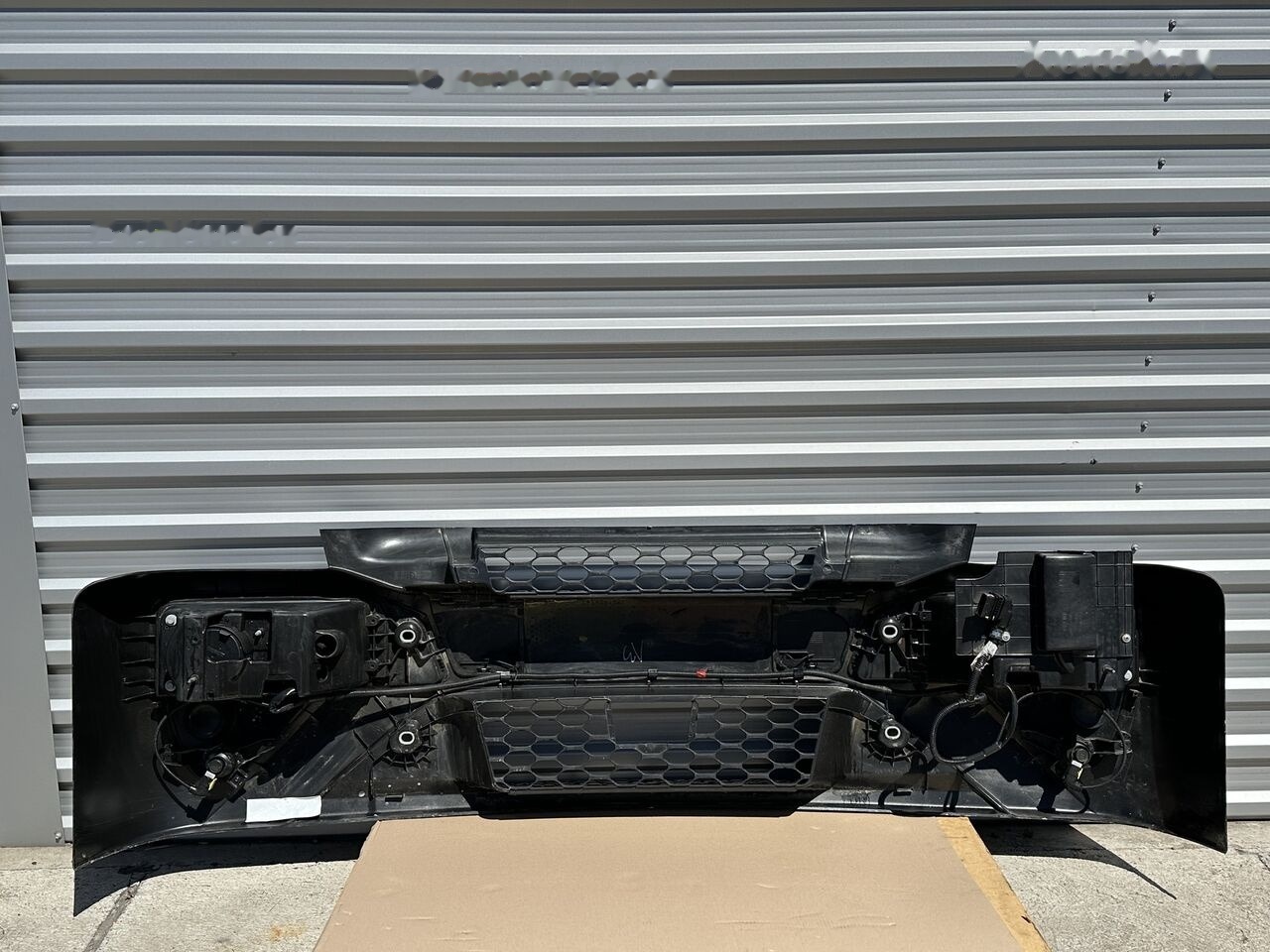 IVECO EUROCARGO/ 5801690602 / 5801745452 / 5801745449 IVECO 5801690602 / 5801745452 / 5801745449 - Bumper for Truck: picture 2 IVECO EUROCARGO/ 5801690602 / 5801745452 / 5801745449 IVECO 5801690602 / 5801745452 / 5801745449 - Bumper for Truck: picture 2
