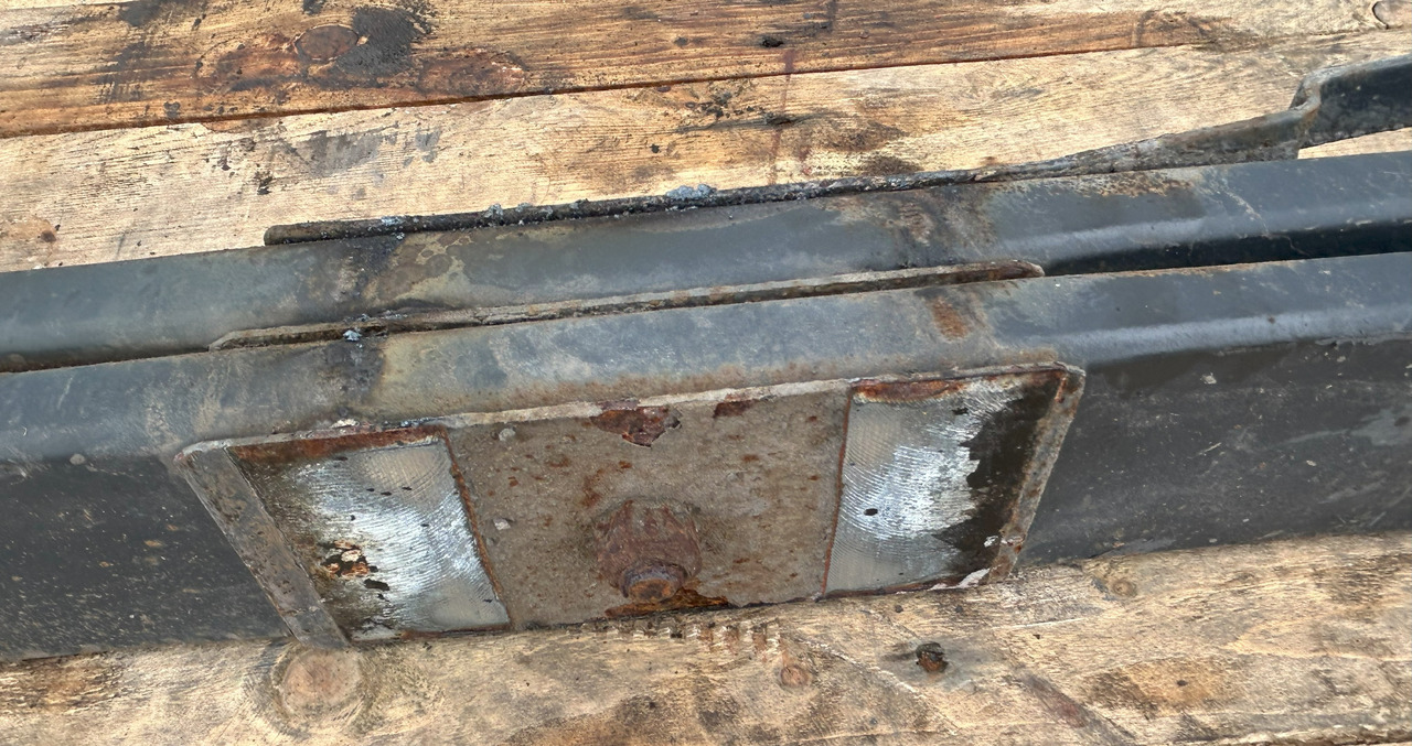 MERCEDES 2-LEAF SPRING MERCEDES ACTROS - Steel suspension: picture 4 MERCEDES 2-LEAF SPRING MERCEDES ACTROS - Steel suspension: picture 4