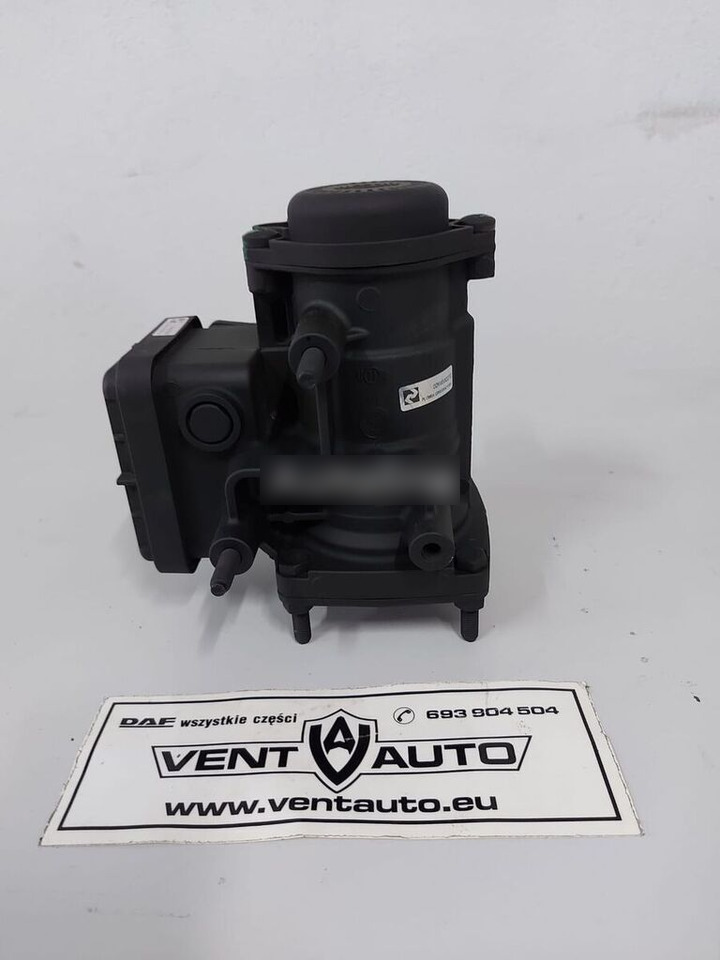 Mercedes-Benz ACTROS MP4 EBS Trailer Control Module K000920 Mercedes-Benz ACTROS MP4 truck - Brake valve for Truck: picture 1 Mercedes-Benz ACTROS MP4 EBS Trailer Control Module K000920 Mercedes-Benz ACTROS MP4 truck - Brake valve for Truck: picture 1