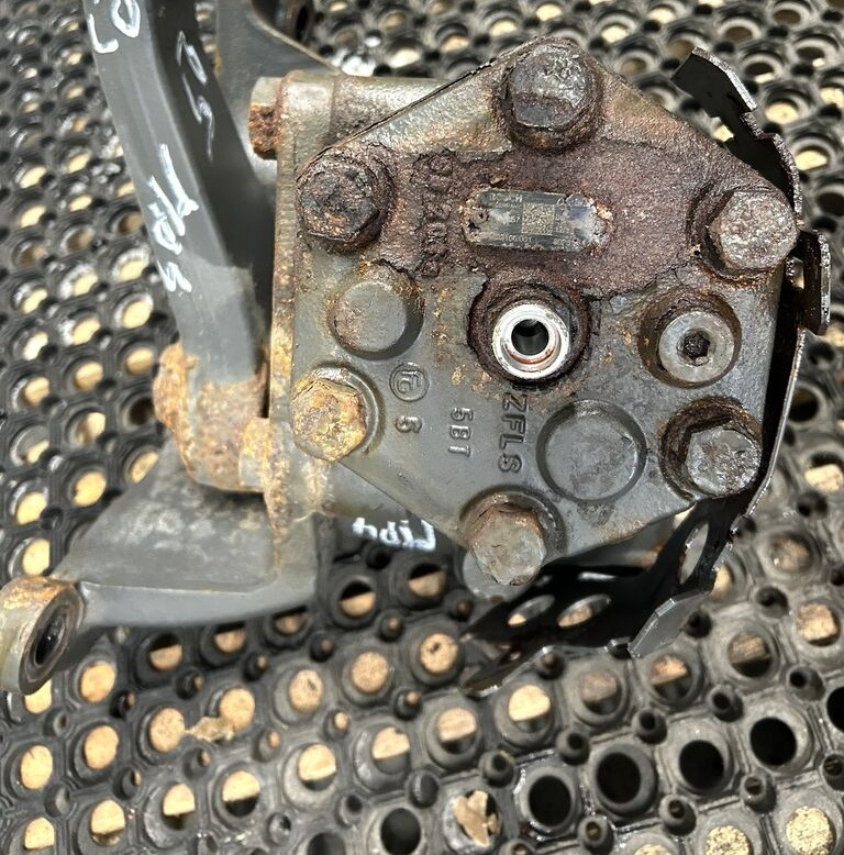 Mercedes-Benz ACTROS MP4 truck - Steering for Truck: picture 1 Mercedes-Benz ACTROS MP4 truck - Steering for Truck: picture 1