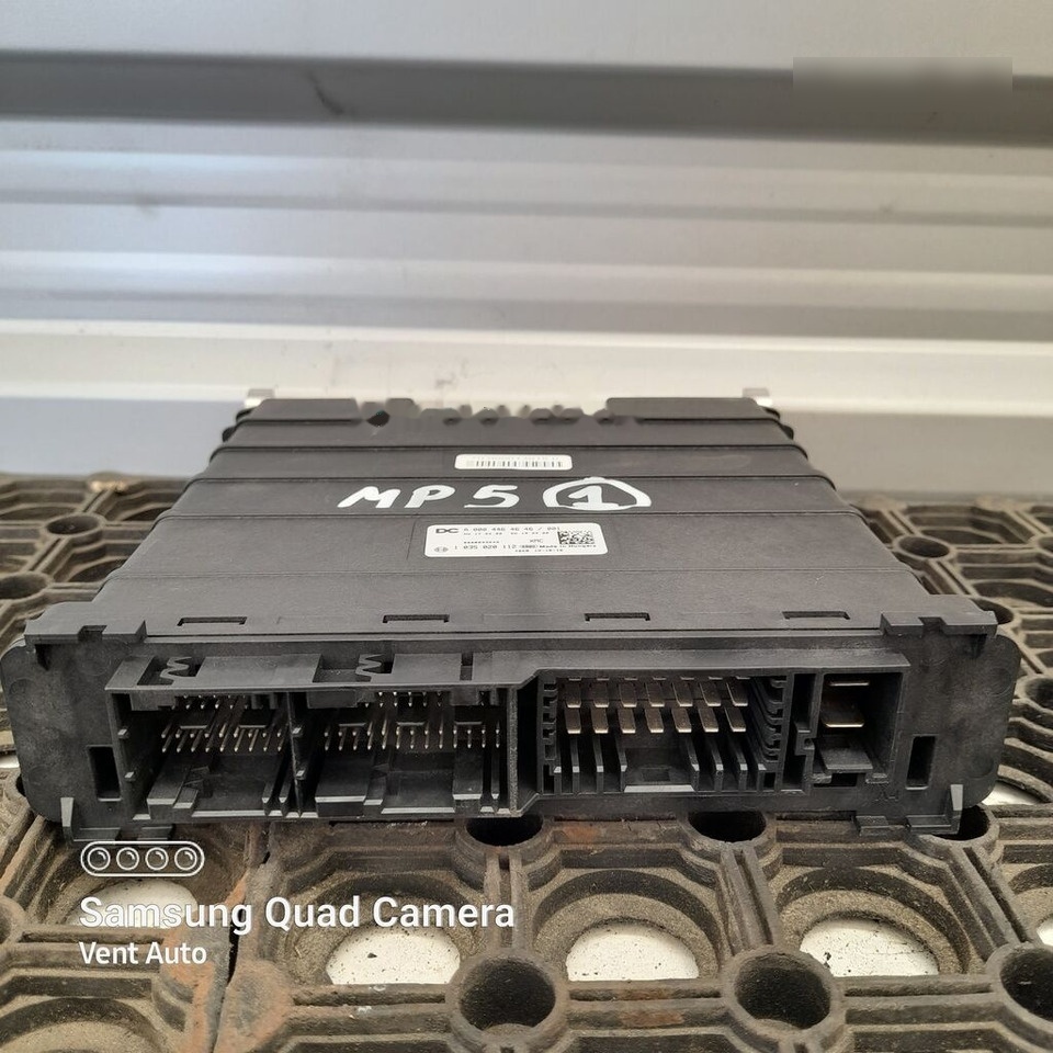Mercedes-Benz ACTROS MP5 A0004464646 Mercedes-Benz A0004464646 XMC - ECU for Truck: picture 3 Mercedes-Benz ACTROS MP5 A0004464646 Mercedes-Benz A0004464646 XMC - ECU for Truck: picture 3