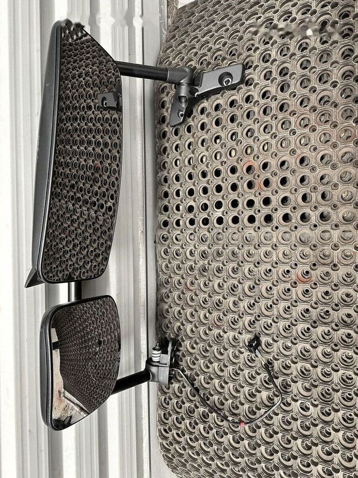 Mercedes-Benz ATEGO A9408101419   Mercedes-Benz truck - Rear view mirror for Truck: picture 2 Mercedes-Benz ATEGO A9408101419   Mercedes-Benz truck - Rear view mirror for Truck: picture 2