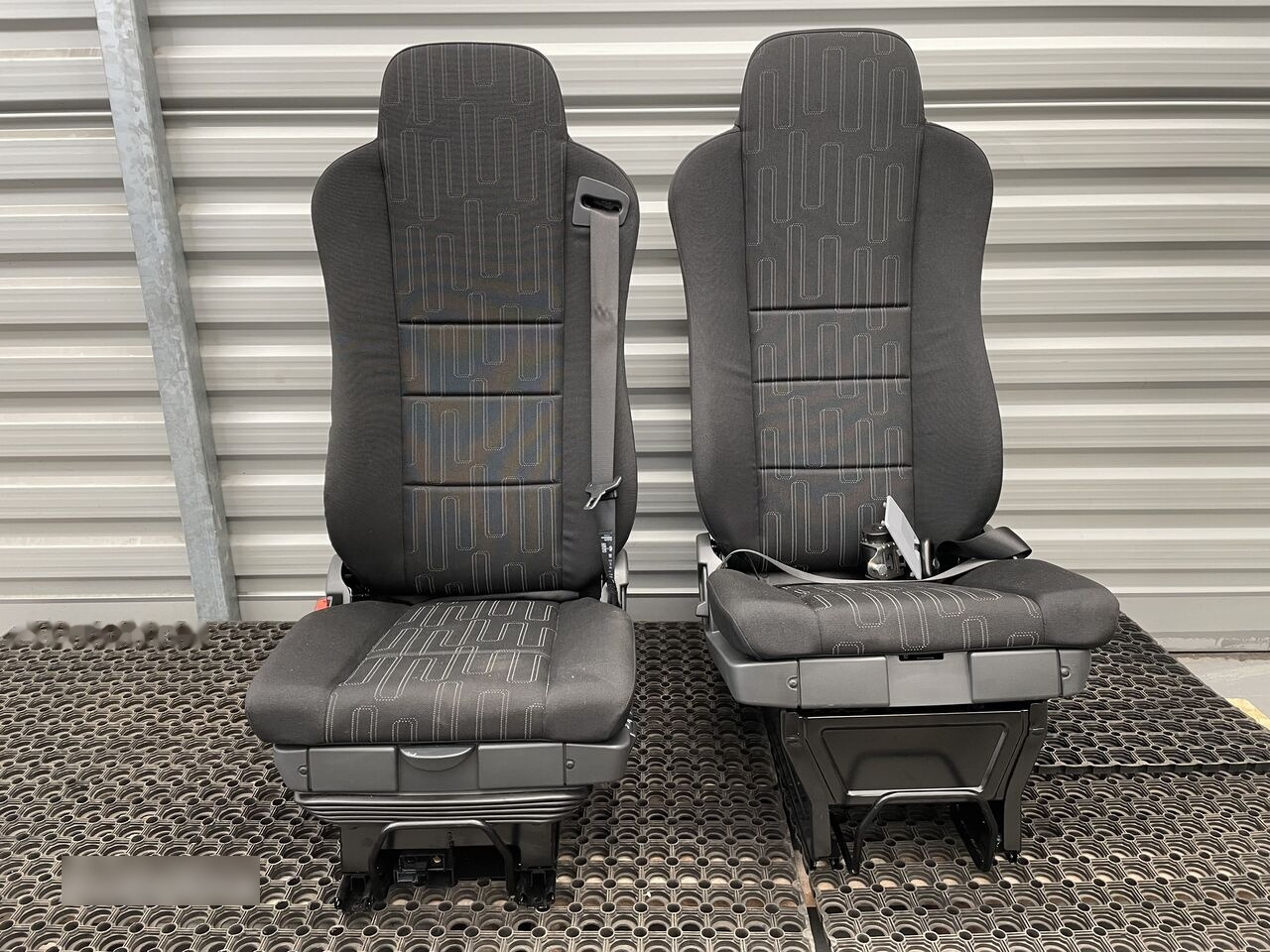 Mercedes-Benz ATEGO PASSANGER'S NEW Mercedes-Benz ATEGO PASSANGER'SEAT - Seat for Truck: picture 4 Mercedes-Benz ATEGO PASSANGER'S NEW Mercedes-Benz ATEGO PASSANGER'SEAT - Seat for Truck: picture 4
