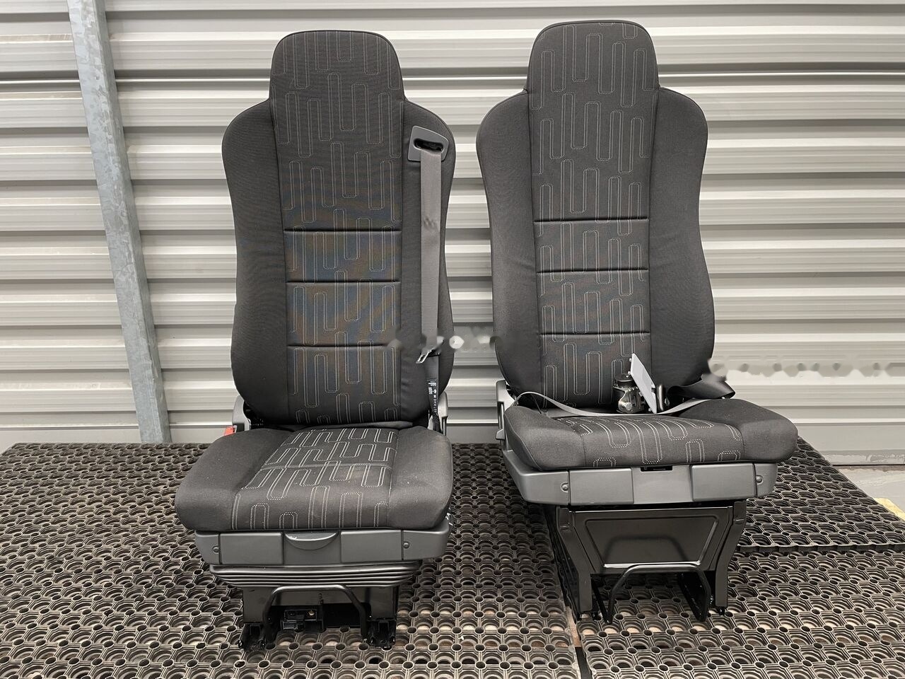 Mercedes-Benz ATEGO SEATS BRAND NEW truck - Seat for Truck: picture 1 Mercedes-Benz ATEGO SEATS BRAND NEW truck - Seat for Truck: picture 1