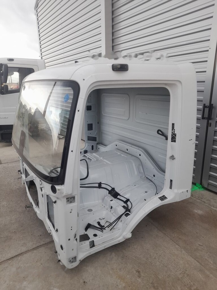 Mercedes-Benz Atego truck - Cab for Truck: picture 3 Mercedes-Benz Atego truck - Cab for Truck: picture 3