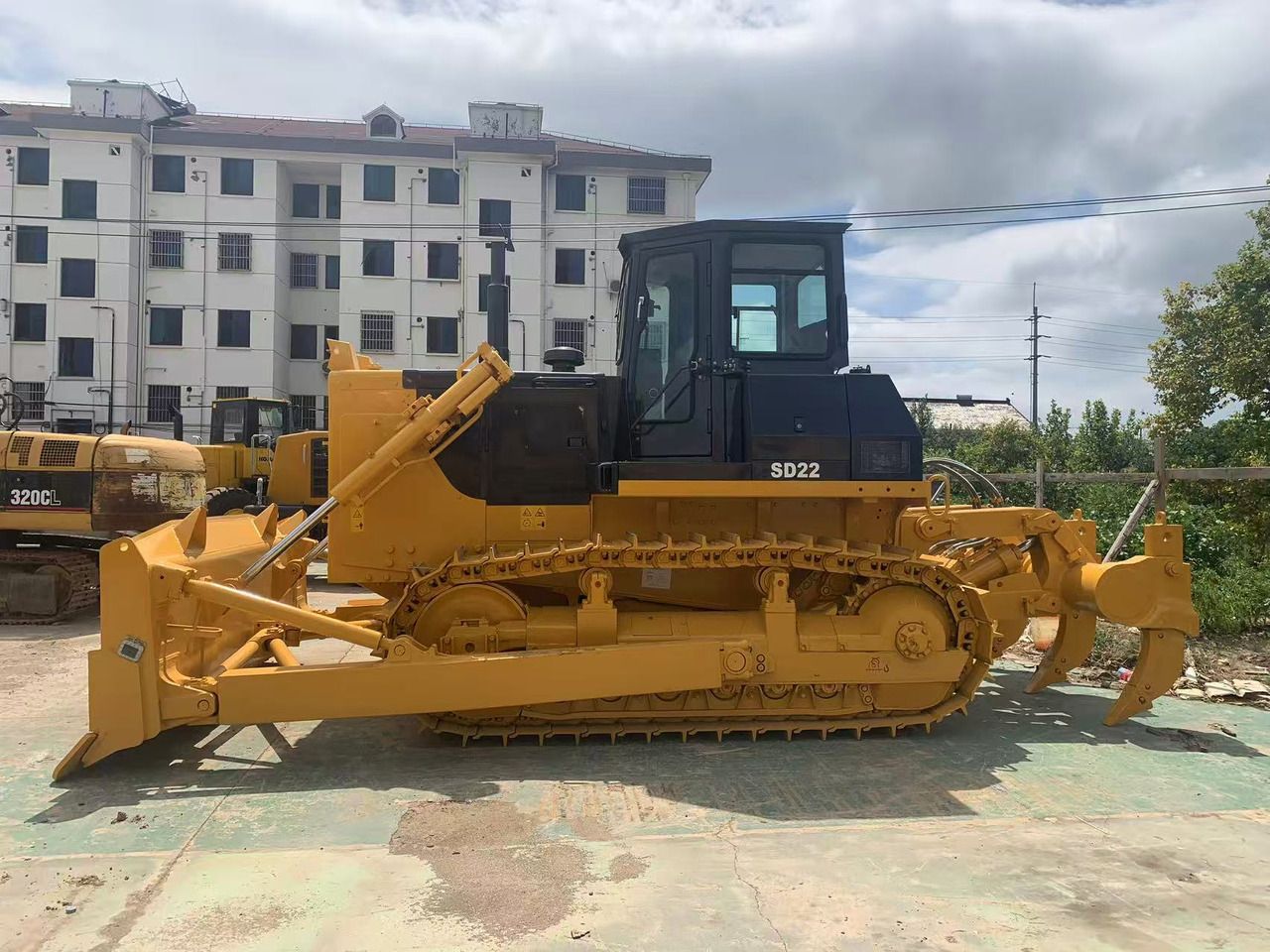 SHANTUI Used Bulldozer SD22, SD32, SD16 Secondhand Very Good Condition - Bulldozer: picture 2 SHANTUI Used Bulldozer SD22, SD32, SD16 Secondhand Very Good Condition - Bulldozer: picture 2