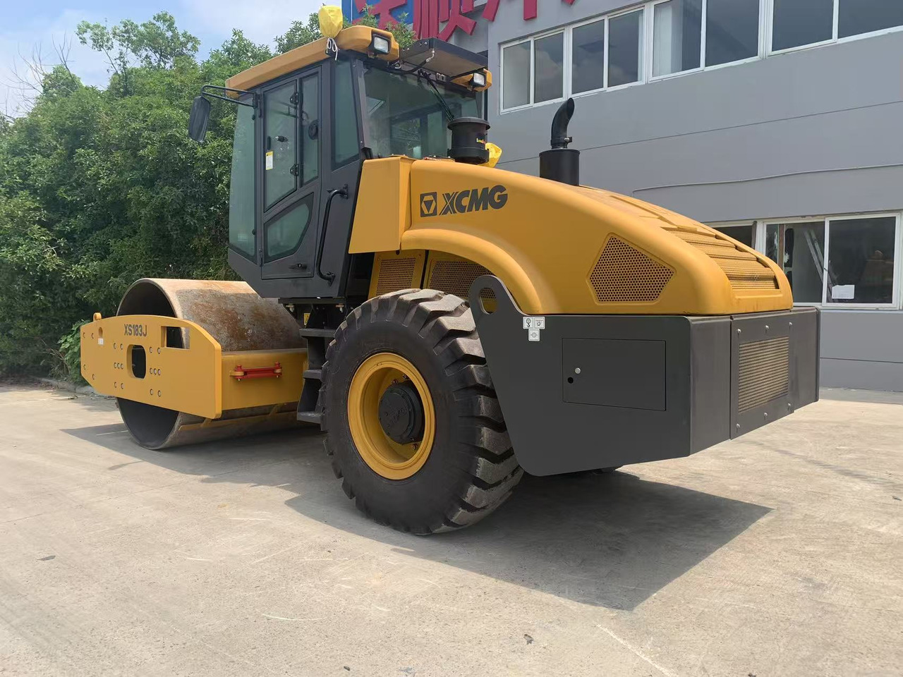 XCMG Vibratory Road roller XS183J Brand New Condition - Road roller: picture 3 XCMG Vibratory Road roller XS183J Brand New Condition - Road roller: picture 3